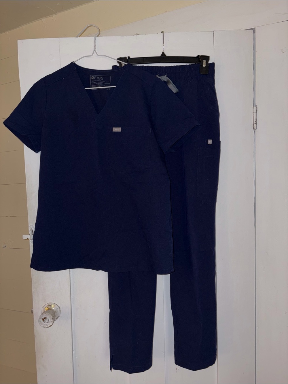 Figs Navy Women's Scrub Top and Jogger Pants Set